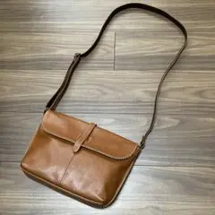 ショルダーバッグ 茶色 キャメル
