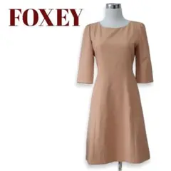 フォクシーウール混ワンピース、サイズ38、M、9号。FOXEY
