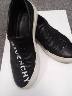 GIVENCHY ブラック スリッポン