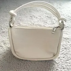 ホワイトショルダーミニバッグ　ハンドバッグ