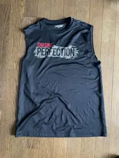XS ブラック タンクトップ CHASING PERFECTION