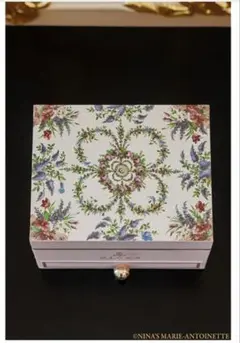 nina's 小物BOX 青木美沙子