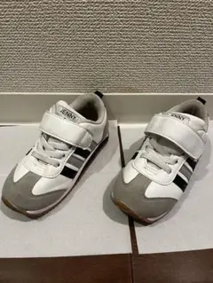 キッズスニーカー