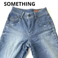SOMETHING サムシング　ストレートジーンズ　ペイント入り