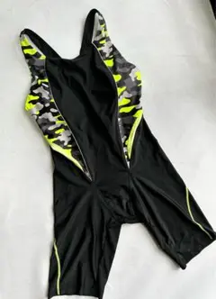 レディース　競泳水着　XXL ブラ・カップ付き　美品