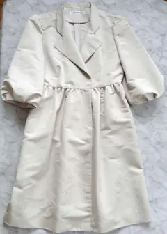 VIVIENNE TAM ベージュ コート