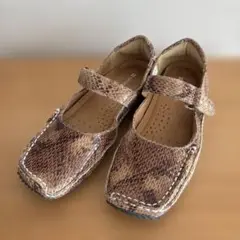 Item thumbnail for item 1ea63f5a-0d71-436c-9f70-cc7acefade34