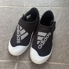 adidas サンダル　21cm　スリッポン