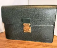 Item thumbnail for item b384fe5c-fef2-4ca9-b984-2bff288cd022