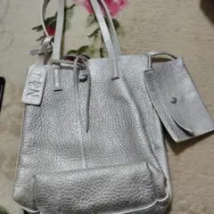 N&J シルバー レザー トートバッグ