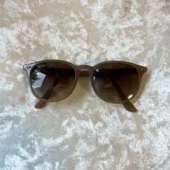 【最終値下げ】Ray-Ban サングラス　ライトブラウン