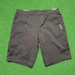 送料込　新品　HUGO BOSS ショートパンツ　黒　サイズ44
