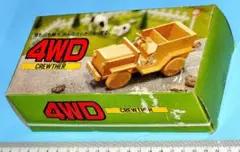 未開封の組立用木製自動車模型「4WD CREWTHER」