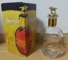 【空き瓶 / 箱付き】ブラントン ゴールド 700ml（バーボンウイスキー）