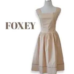 フォクシーニューヨーク、ギャザーワンピース、サイズ38、S、7号。FOXEY