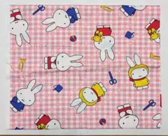 ミッフィー柄 綿プリント生地 約150cm x 91cm
