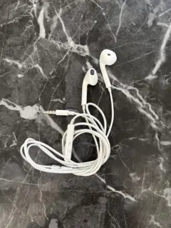 Apple Ear Pods 純正　3.5mmヘッドフォンプラグ　有線イヤホン