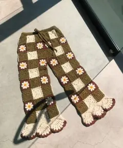 CROCHET FLOWER PANTS HOLIDAY