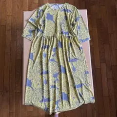 花柄 五分袖ひざ下ワンピース M-L