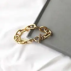 ゴールドチェーンブレスレット