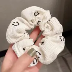 にこちゃん ヘアアクセ ヘアゴム シュシュ ホワイト 髪留め 韓国