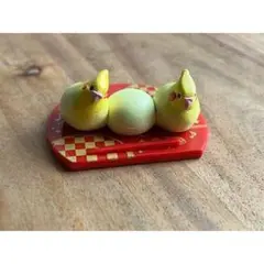 黄色の鳥と卵のマグネット