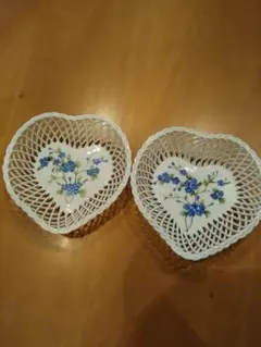 只今お値下げ　陶器のトレー　(ル-マニア)　　1点