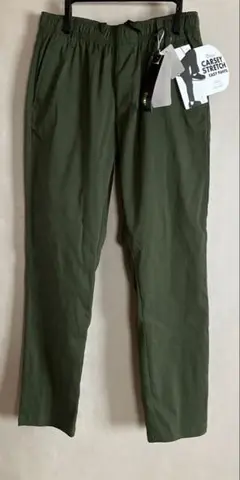 メンズMサイズ　ストレートパンツ　ストレッチ　カーキ※タグ付き、未使用