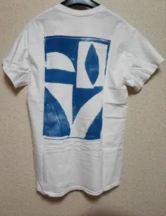 isle skateboards Tシャツ