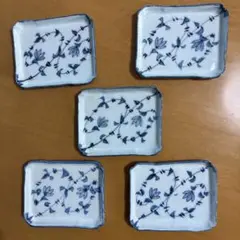 青い花柄の長方形小皿5枚セット