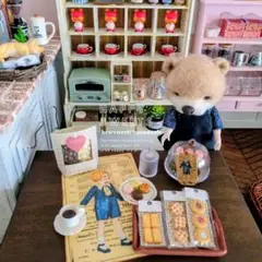 ミニチュアスイーツ　男の子焼き菓子セット／　ドールハウス　ブライス　小物
