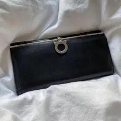 Salvatore Ferragamo 長財布 ガンチーニ ブラック
