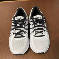 アシックススポーツシューズ
