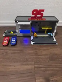 Item thumbnail for item e615ce31-64af-4950-8d3b-c4c87558b88b