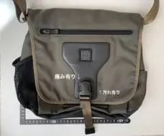 トゥミ ショルダーバック グリーン 中古品