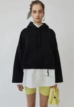 Acne Studios定番ロゴクロップドパーカー /BLK /S