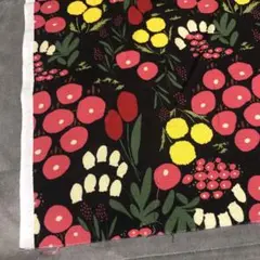 可愛い花柄　綿生地