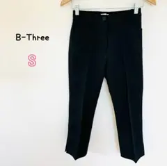 【B3ビースリー】スラックスパンツ　S　黒ブラック　ストレッチ　仕事オフィス