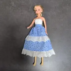 Ｅ625リカちゃんのスカート　ハンドメイド　27㌢ドール服