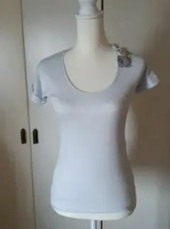 ブルネロクチネリトップスタグ付き