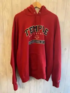 Temple University Champion パーカー 赤