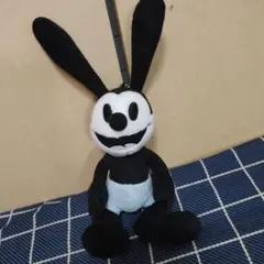 美品　東京ディズニーリゾート限定オズワルド・ラッキーラビットぬいぐるみチャーム