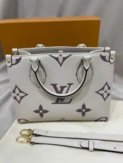 Louis Vuitton ショルダーバッグ ホワイト