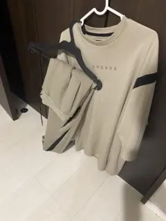 クロノス cronos セットアップ　ベージュ　Mサイズ