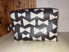 Item thumbnail for item f7ef9ec1-6a77-46d2-a045-9a58d6f30771