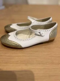 超美品☆試し履きのみ⭐︎ボンポワン　メリージェーンストラップシューズ　白×ゴールド