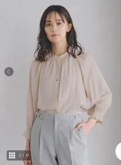 ピンクベージュ 長袖ブラウス