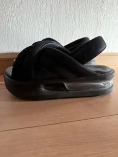 Item thumbnail for item 87add821-ece2-4b1e-a47d-28d952853c57