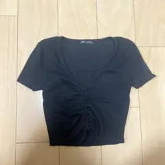 ZARA トップス　M