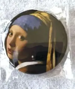 フェルメール　真珠の耳飾りの少女缶バッジ